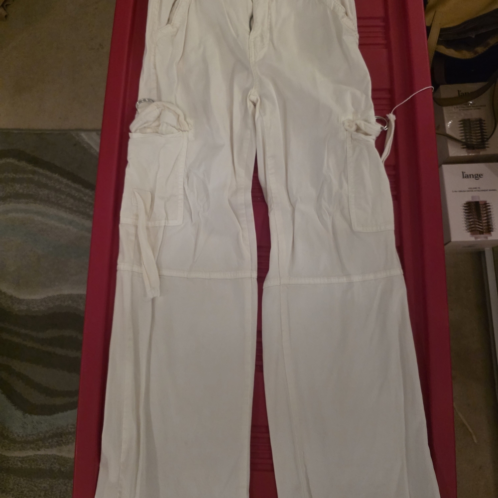 Elegant White Wide Leg Cargo Pants